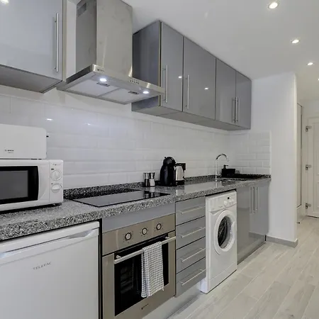 One Bedroom Walking Distance To Puerto Banus Apartment